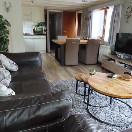 Veluwe Park Reewold Chalet Eclipse Putten Bagian luar foto