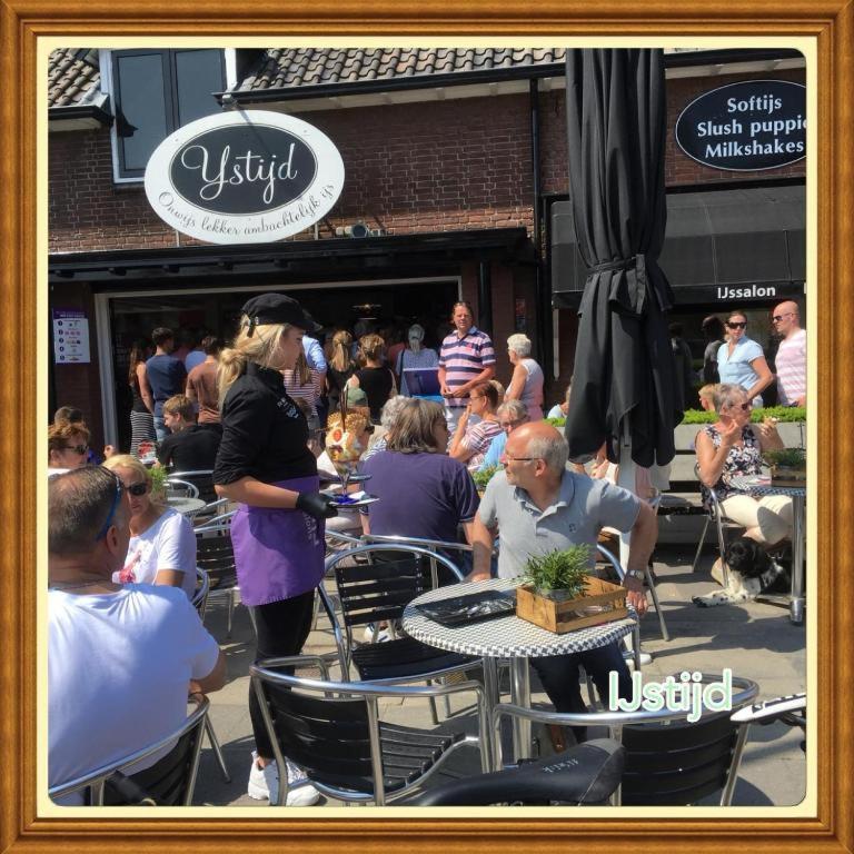 Veluwe Park Reewold Chalet Eclipse Putten Bagian luar foto